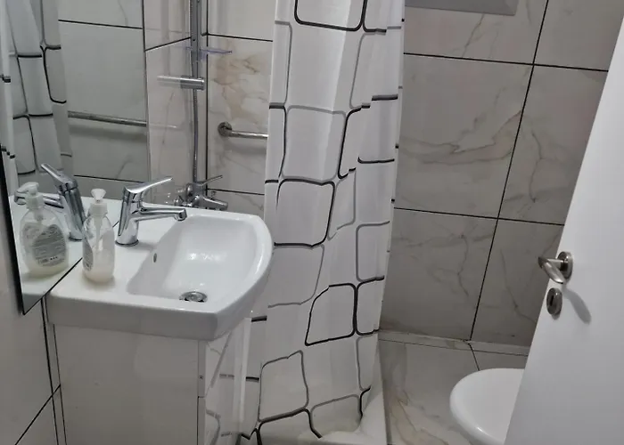 Cozy 1 Bedroom City-center F Apartmán Larnaca